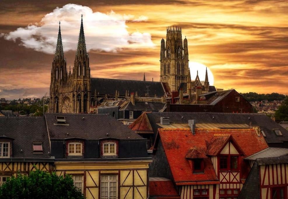 Yser Rouen Esterno foto